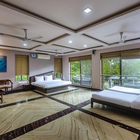 Saffronstays Aura, Alibaug - Luxury Pool Villa With A Game Room And Spacious Lawn Alībāg Esterno foto