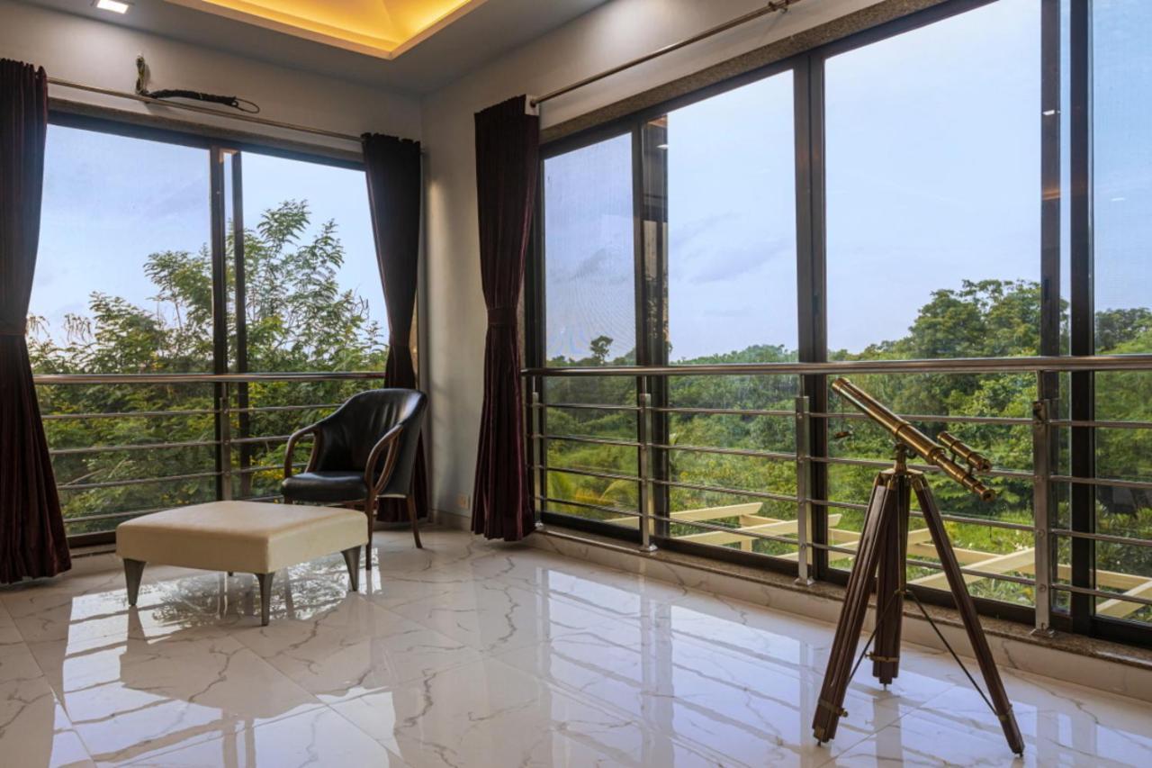 Saffronstays Aura, Alibaug - Luxury Pool Villa With A Game Room And Spacious Lawn Alībāg Esterno foto