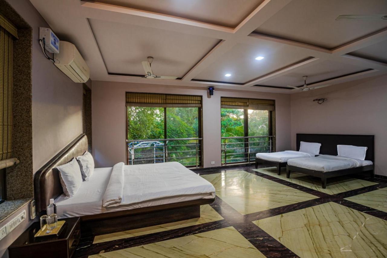 Saffronstays Aura, Alibaug - Luxury Pool Villa With A Game Room And Spacious Lawn Alībāg Esterno foto