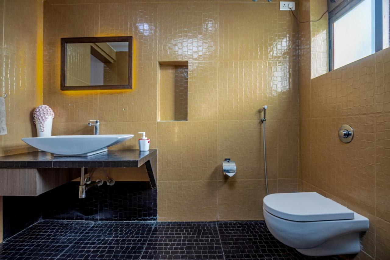 Saffronstays Aura, Alibaug - Luxury Pool Villa With A Game Room And Spacious Lawn Alībāg Esterno foto