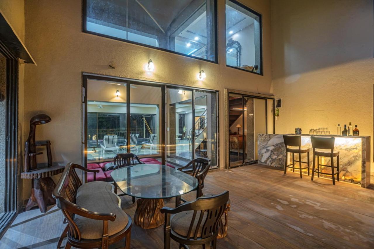 Saffronstays Aura, Alibaug - Luxury Pool Villa With A Game Room And Spacious Lawn Alībāg Esterno foto
